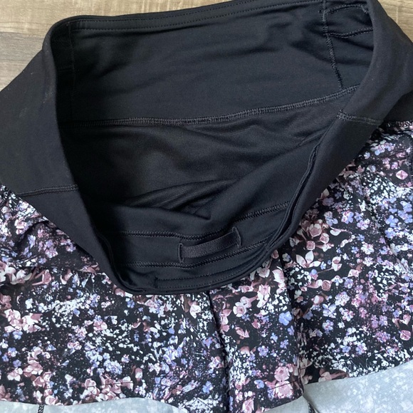[Lululemon] Speed Short Floral Spritz Multi 2 - Picture 8 of 9